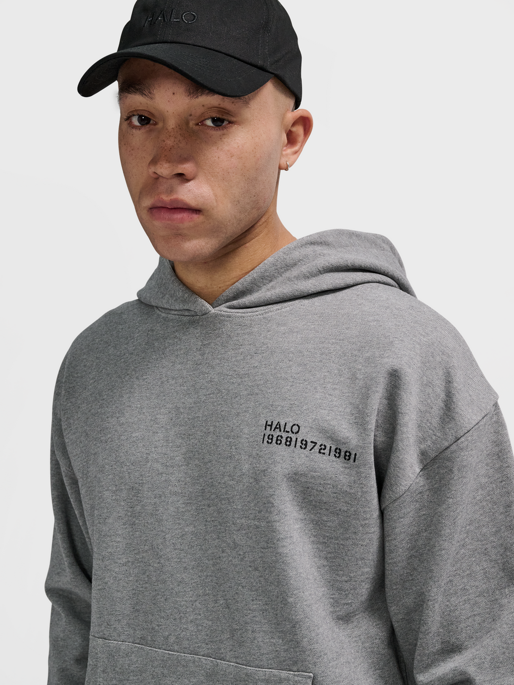 HALO ESSENTIAL HOODIE