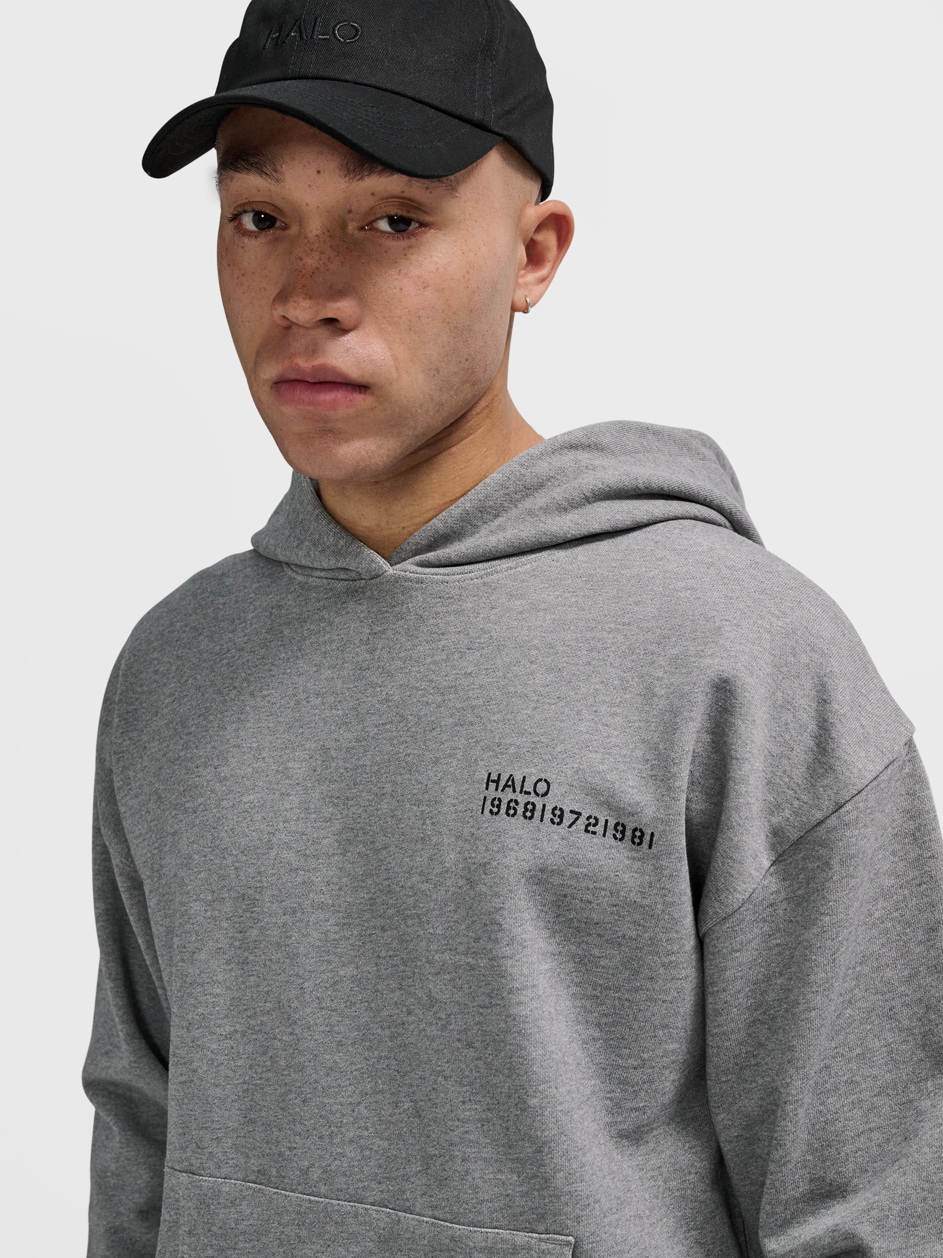 HALO ESSENTIAL HOODIE