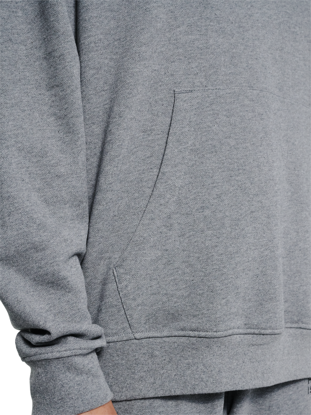 HALO ESSENTIAL HOODIE