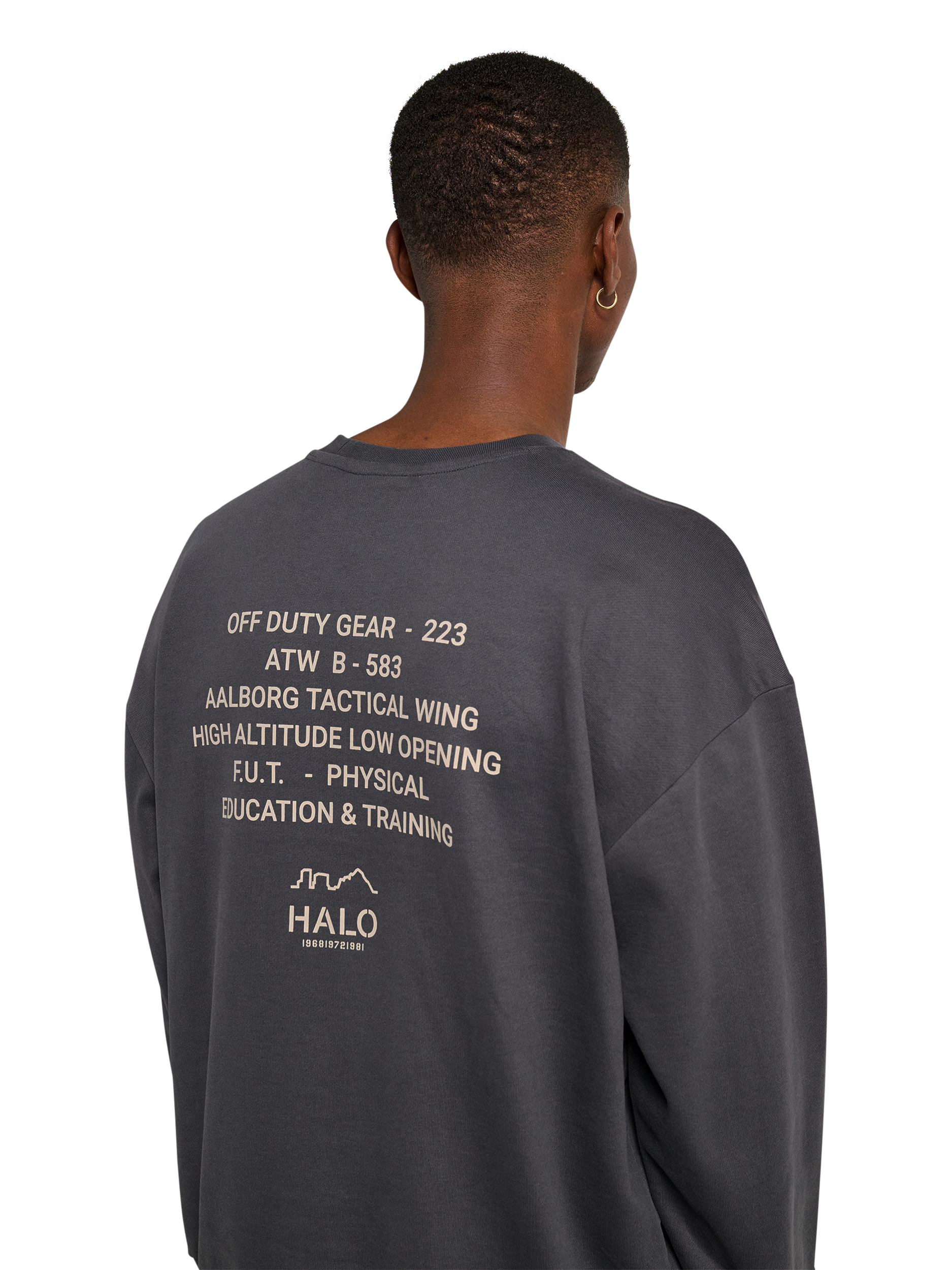 HALO GRAPHIC BOXY CREW