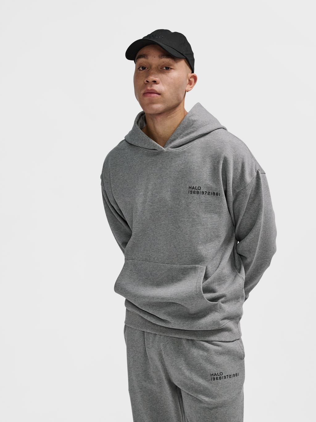 HALO ESSENTIAL HOODIE