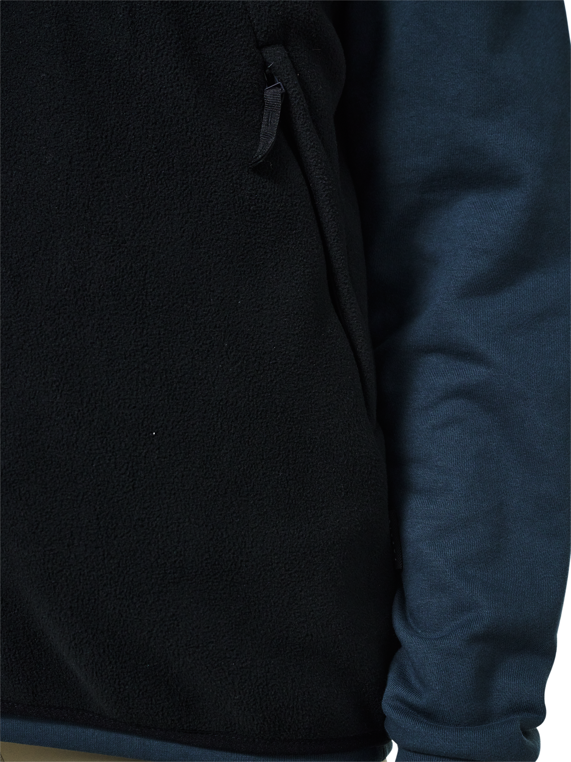 HALO BLOCKED FLEECE VEST