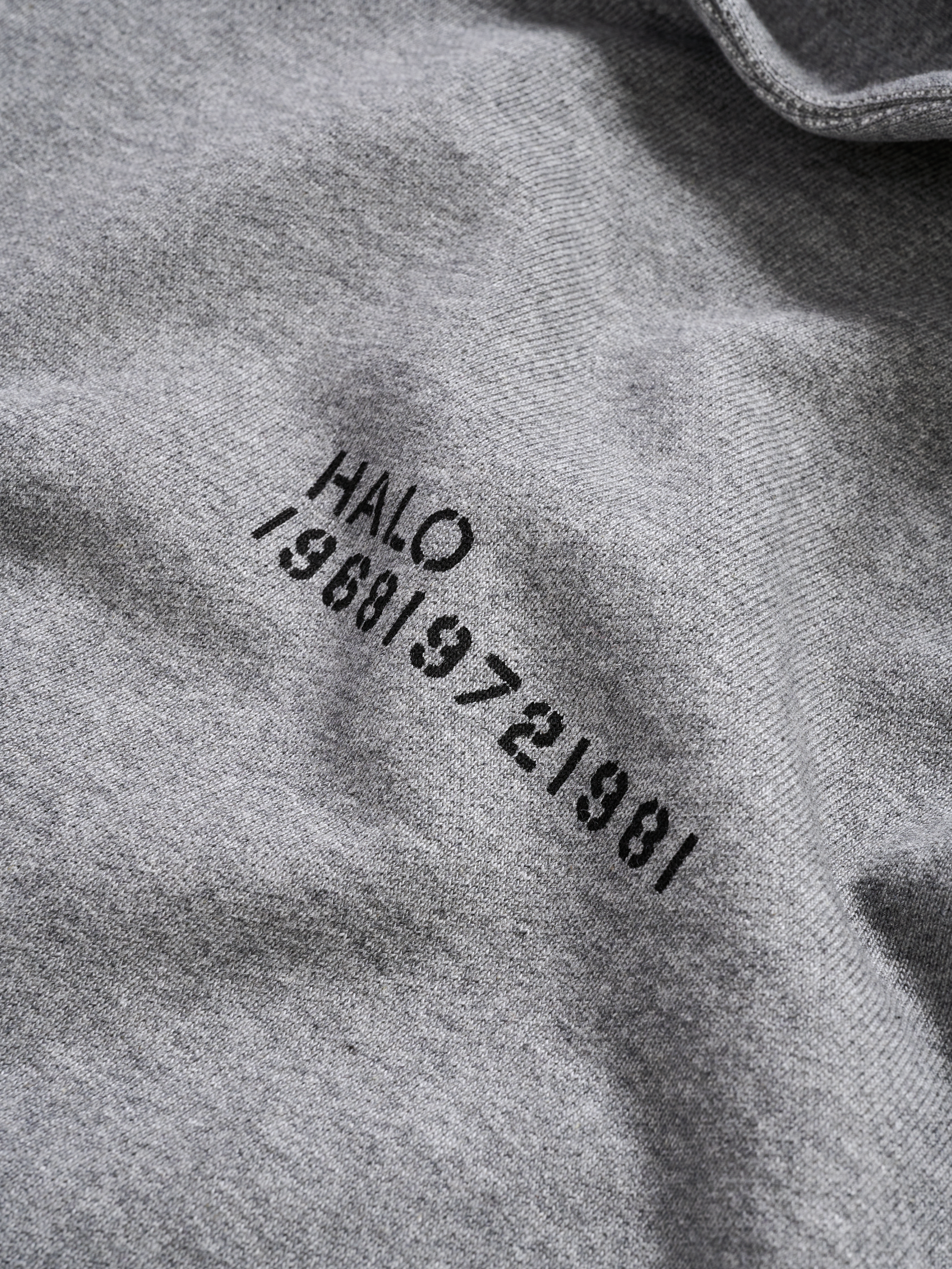 HALO ESSENTIAL HOODIE