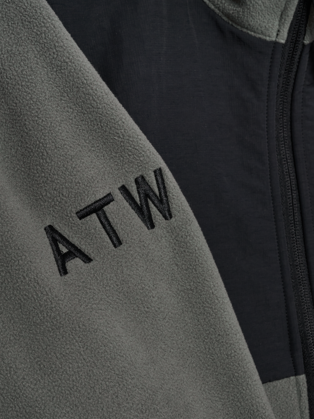 HALO BLOCKED ZIP FLEECE